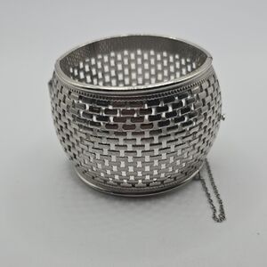 Vintage 70's Whiting & Davis Silver Mesh Modernist Bangle Bracelet